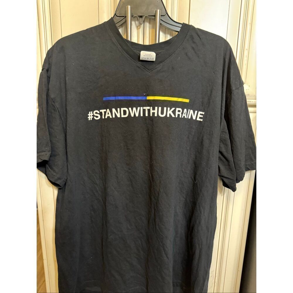 Stedman Men's "I Stand With Ukraine" Classic V-Neck T-Shirt Black Yellow 2XL